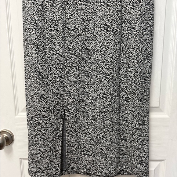 LOFT Women’s Leopard Print Sheath Midi Dress Size 8 - Picture 3 of 13